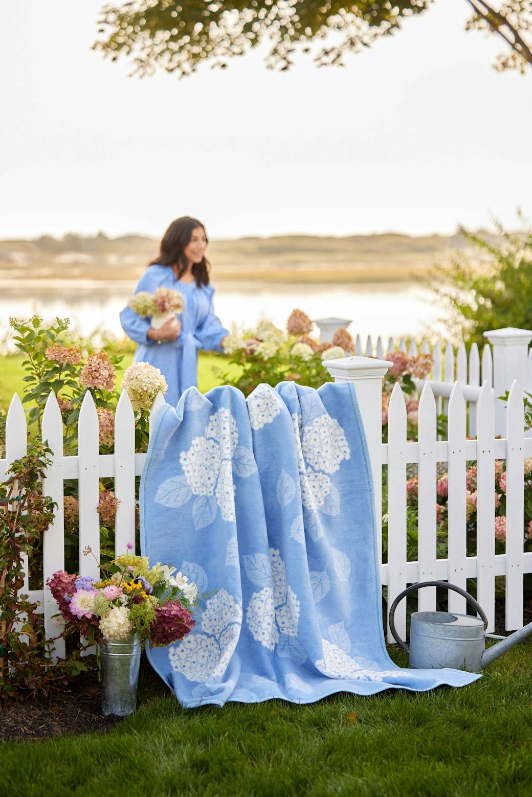 Hydrangeas Bluebell Blanket: Original