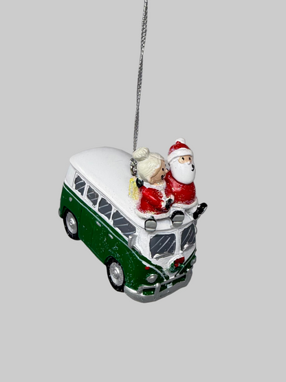 VW Santa and Mrs. Claus