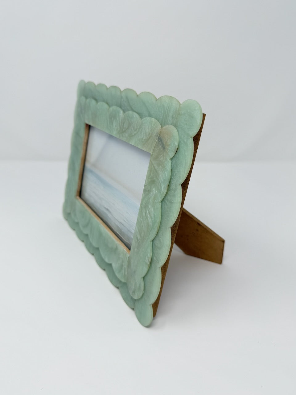 Scalloped 4x6 Frame - Seafoam Green