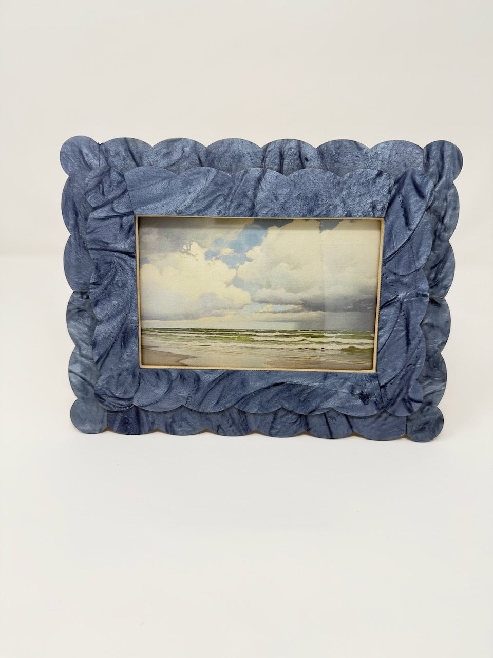 Scalloped 4x6 Frame - Deep Blue