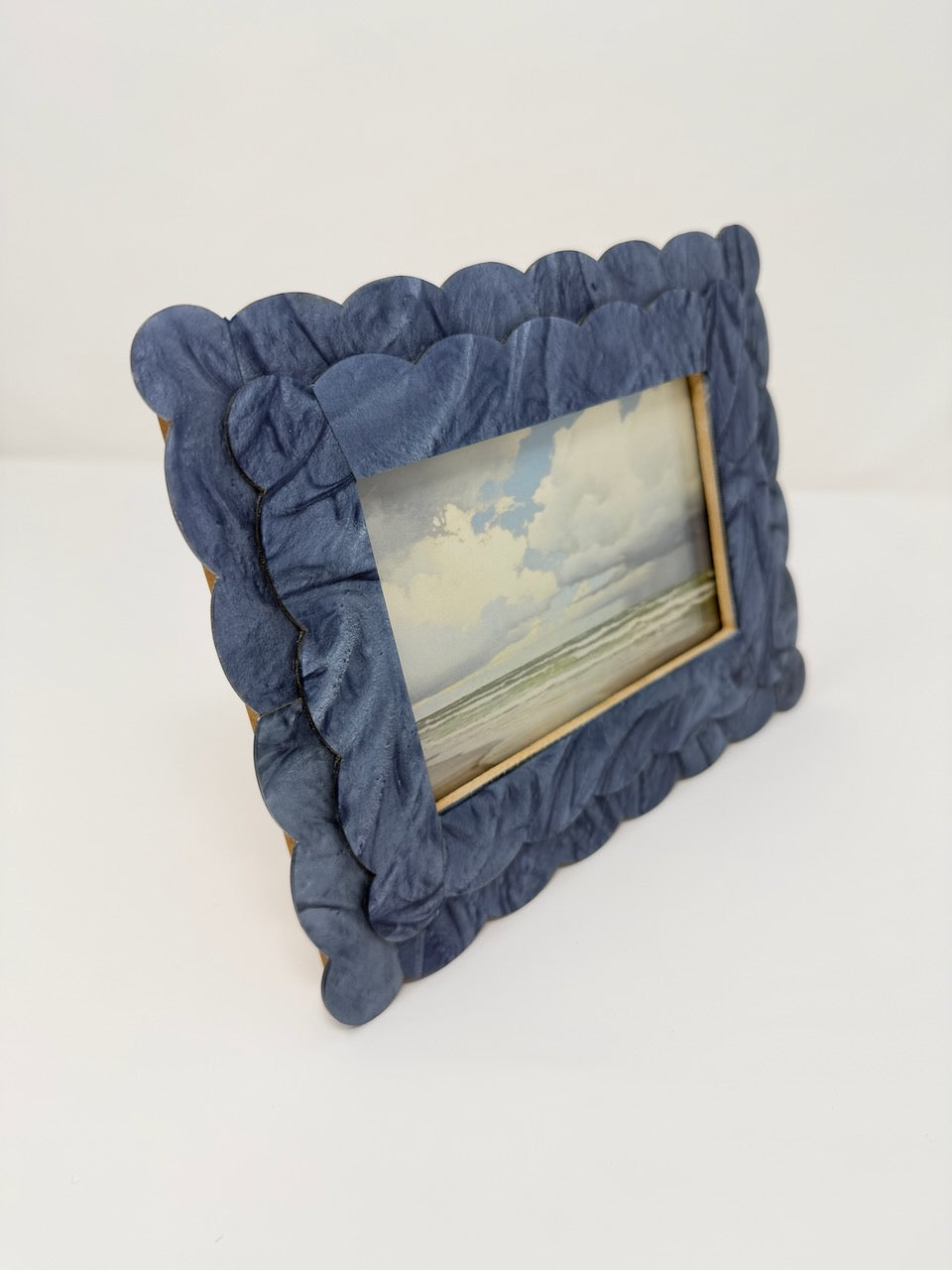 Scalloped 4x6 Frame - Deep Blue